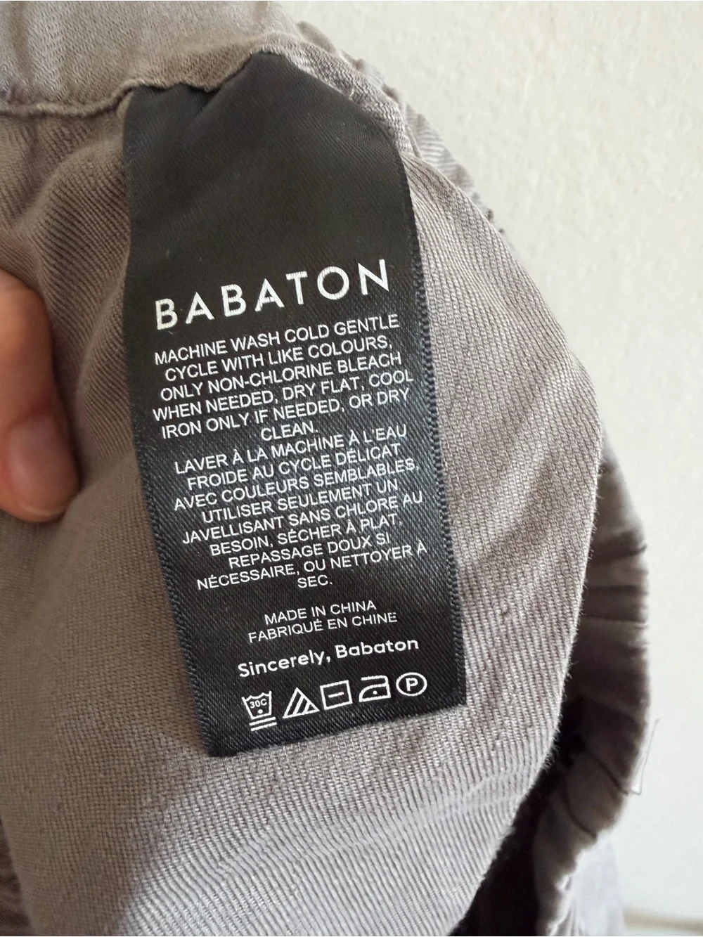 Aritzia Babaton Gray Linen/Cotton Classic Stretch Jogger Pants size Medium EUC